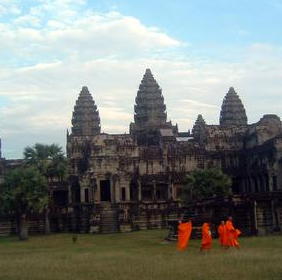 combodianmonks.jpg